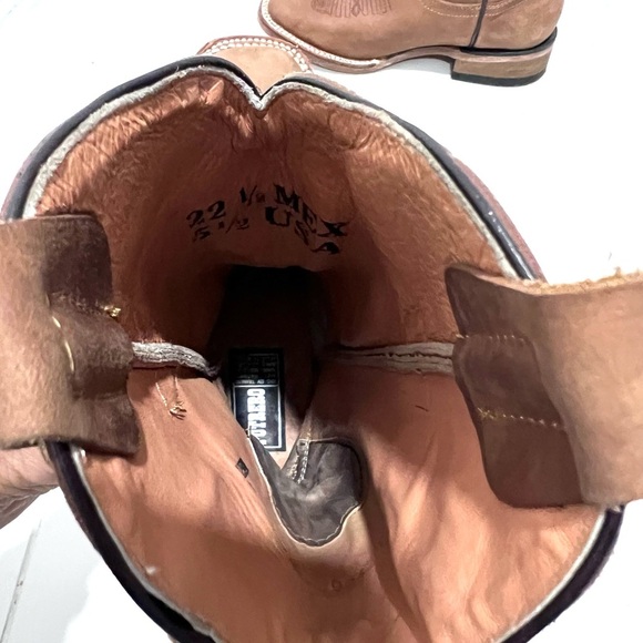 Brown Cowboy Boots with Sunflower Embroidery 5.5 - Picture 4 of 11